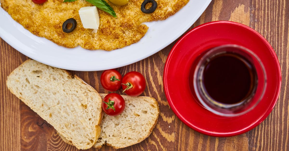 Cheese and Tomato Omelette