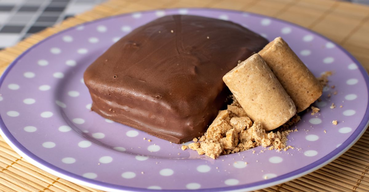 Chocolate Tiffin