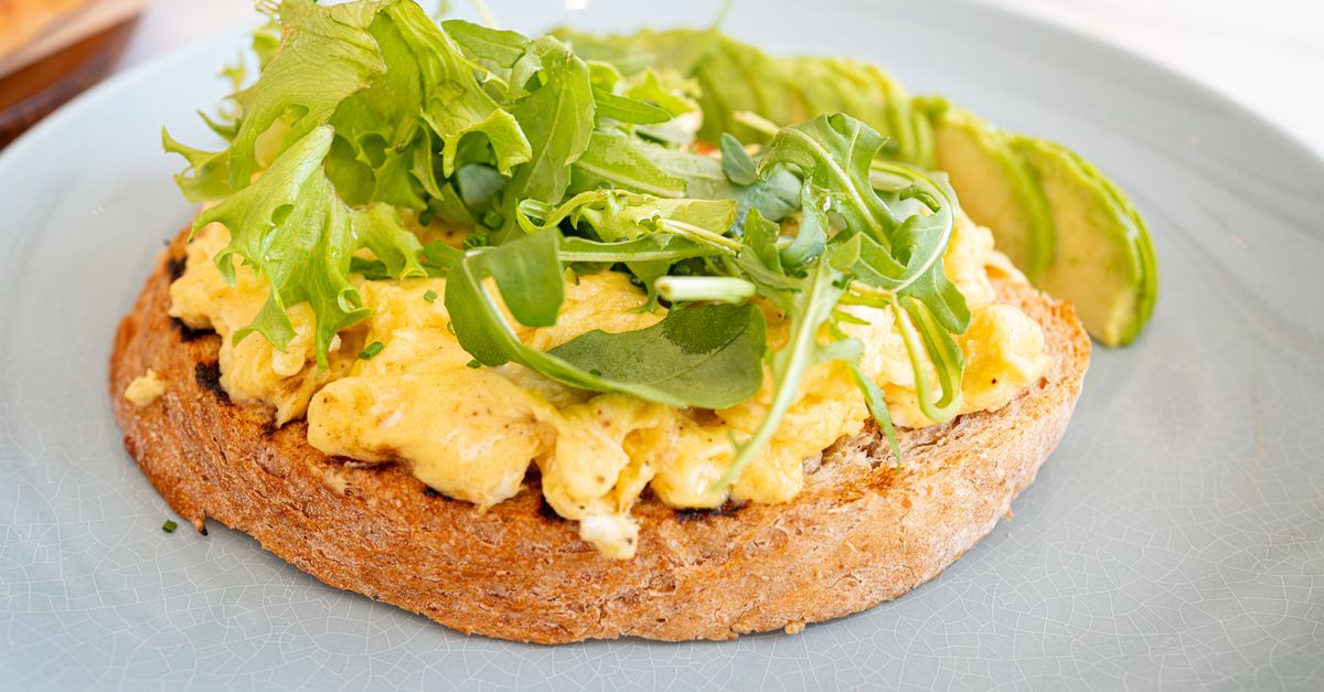 Creamy Scrambled Eggs on Toast