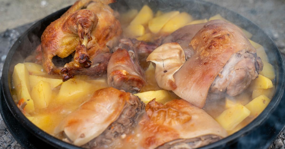 Slow Cooker Chicken Casserole