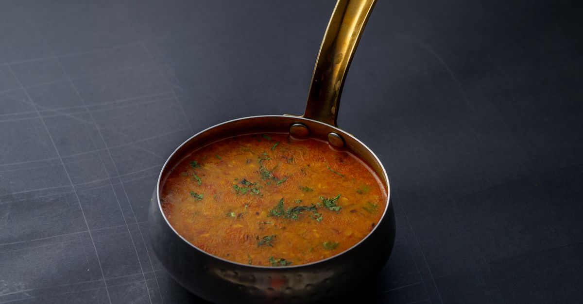 Slow Cooker Lentil and Spinach Dhal